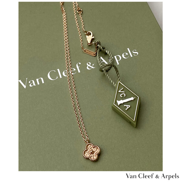 ヴァン クリーフ ネックレス 偽物 アルハンブラ パロディ Van Cleef and Arpel スウィートアルハンブラ ペンダント