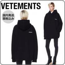 ヴェトモン ロゴ パーカー 偽物  VETEMENTS ブラックコットン フードパーカー ユニセ...