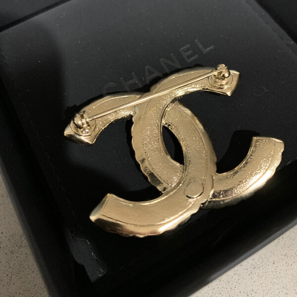 シャネル 偽物 CHANEL CCブローチ ココマークアクセパール BROOCH