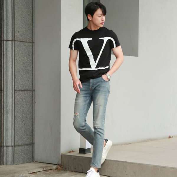 VALENTINO ヴァレンティノ Tシャツ コピー☆Vロゴ コットン Tシャツ