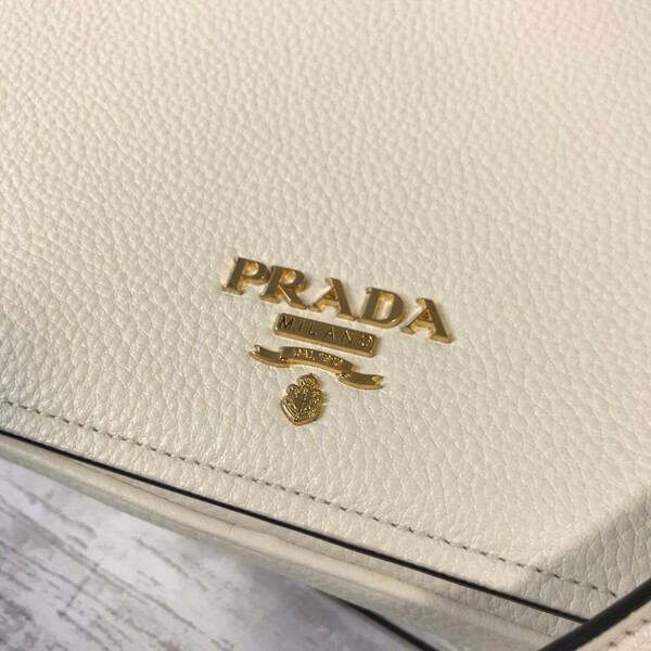 SALE【国内発送】PRADA◆小さめキュート♪ショルダーバッグ 1BD163