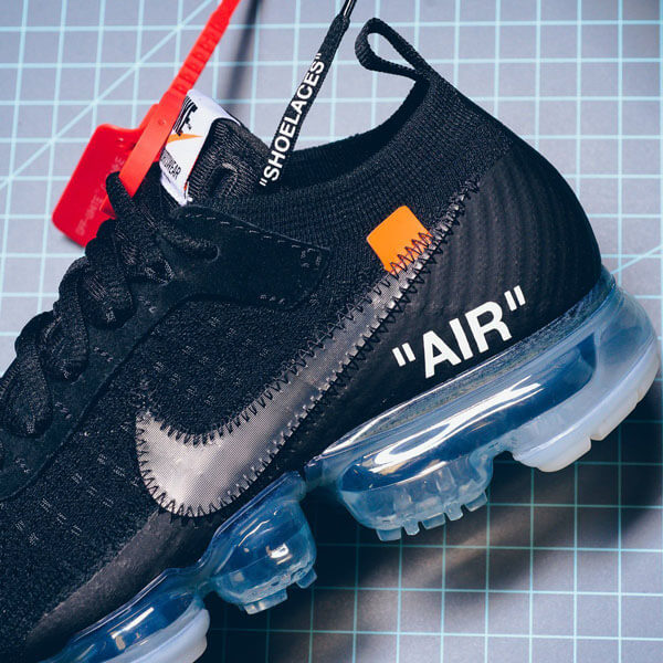 オフ ホワイト ナイキ エアマックス スニーカー コピー ナイキ ランニングシューズ 大人気★数量限定【OFF-WHITE X NIKE】AIR VAPORMAX FLYKNIT AA3831-001