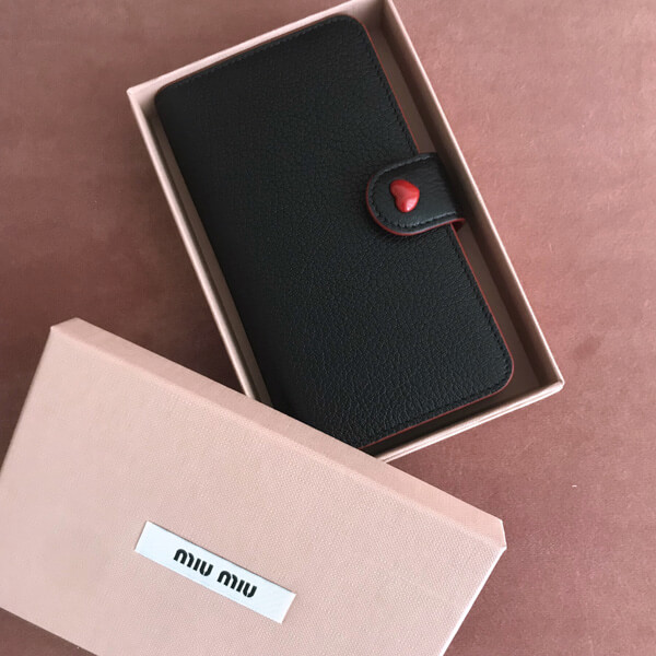 miumiu iphoneケース コピー Miu Miu 手帳タイプ iPhone X/XS対応ケース マドラスレザー