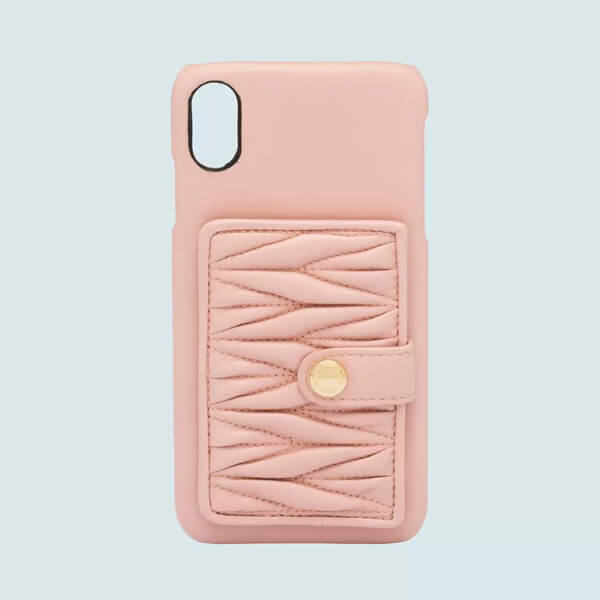 miumiu iphoneケース コピー MiuMiu マテラッセ カード入れ付IPHONE XS MAXケース 5ZH083