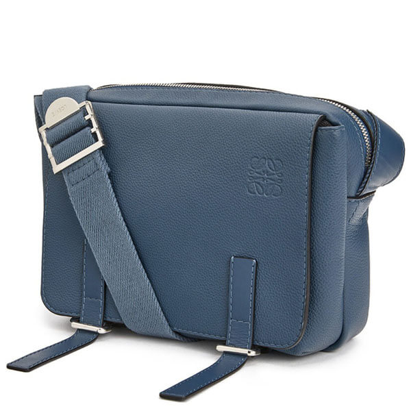 LOEWE ロエベ ショルダーバッグ コピー ミリタリー メッセンジャー XS バッグ 317.12AA72