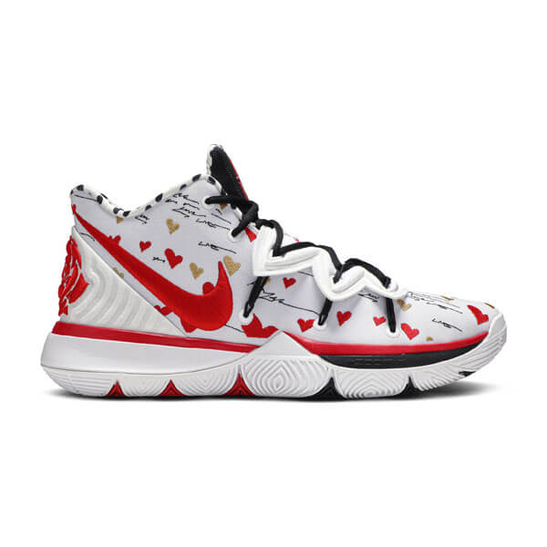 入手困難！NIKE SneakerRoom x Kyrie 偽物5 'I Love You Mom' CU0677 600、CU0677 100