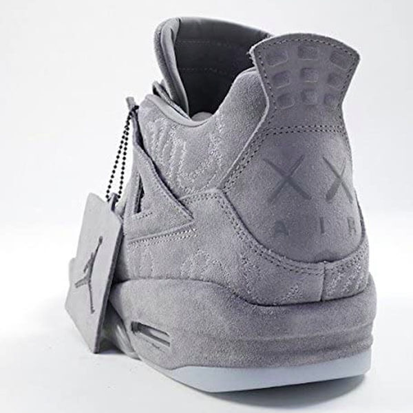 NIKE AIR JORDAN 4 RETRO KAWS 偽物ジョーダン4 カウズ クールグレイ 930155-003