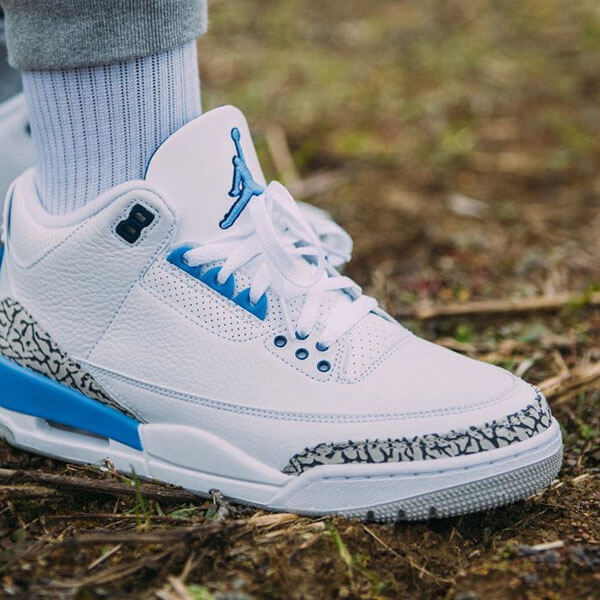 ジョーダン３ レトロ Nike Jordan 3 偽物Retro UNC 2020 CT8532-104