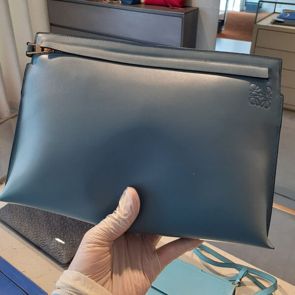 ロエベゲートバッグ 使い勝手 LOEWE T Pouch Bag/ショルダーバッグ 送料込み！126.57.R77