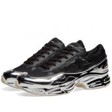 アディダス コピー adidas×Raf Simons♪"RS OZWEEGO"♪ 