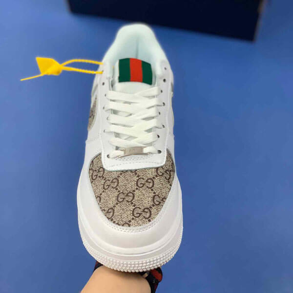 ナイキ xグッチ 偽物 エアフォース1 専用GUCCI×NIKE 超稀少The Shoe Surgeon