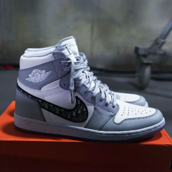 ナイキコラボ Dior Air Jordan 偽物 1 Retro high OG