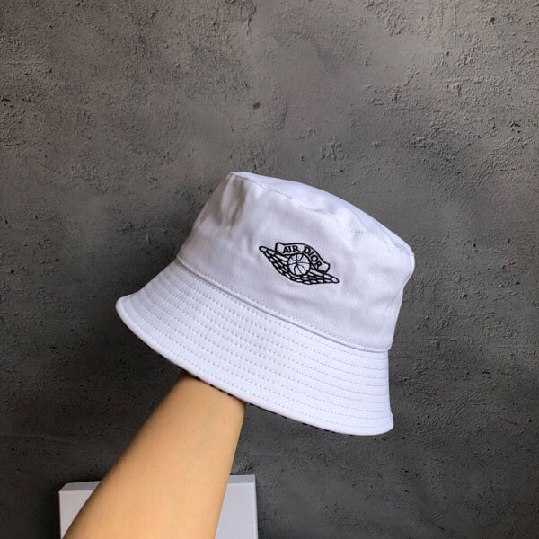 ナイキ ディオール キャップ Dior  偽物 Jordan Wings Bucket Hat 超激レア Air Dior