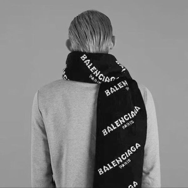 これ一つで断然キマル★新作★BALENCIAGA★ロゴプリントストール コピー