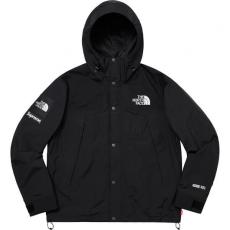 supreme north face 偽物 シュプリーム ノースフェイス ダウン Arc Logo Mountain Parka Black