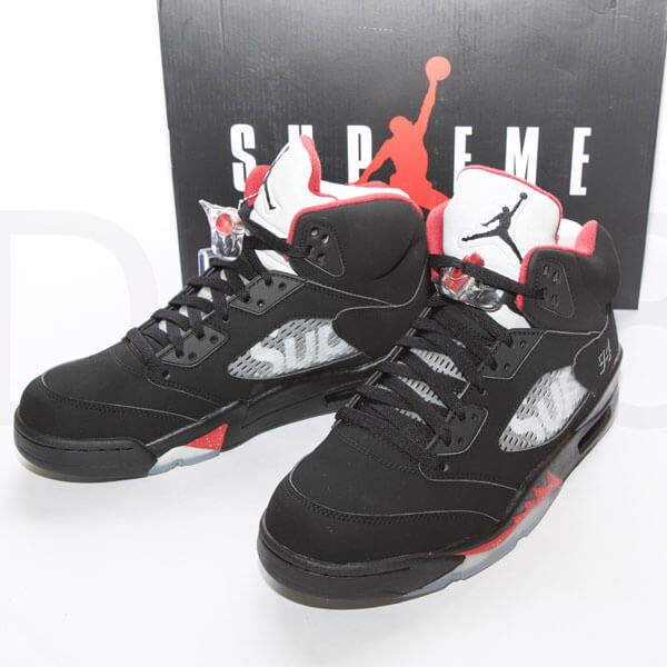 シュプリーム エアフォース 偽物  Nike Supreme Air Jordan 5 コラボBlack