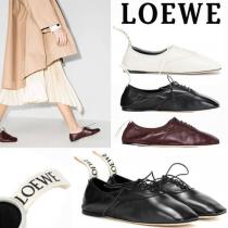 ロエベ レースアップ シューズ 偽物 LOEWE ロゴ タブ付き ラムスキン製 ソフト ダービー...