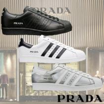 アディダス スーパー スター 偽物 adidas×PRADA コラボ SUPERSTAR 限定レ...