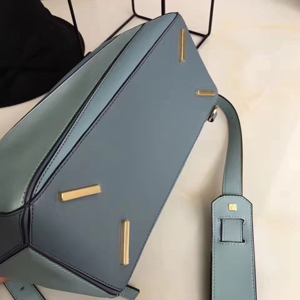 LOEWE ロエベスーパーコピー*Puzzleクラシックカーフレザーバッグ 322.30UK74 アクア/ライトブルー/ス  トーンブルー