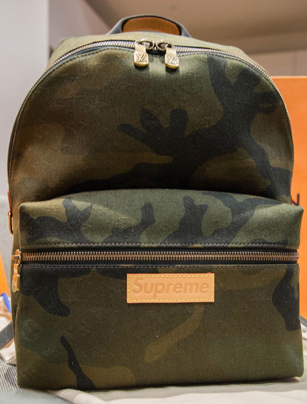 Supreme×LOUIS VUITTON/シュプリーム ルイヴィトン コピー M44200 Apollo Backpack カモフラージ  ュアポロバックパック カーキ