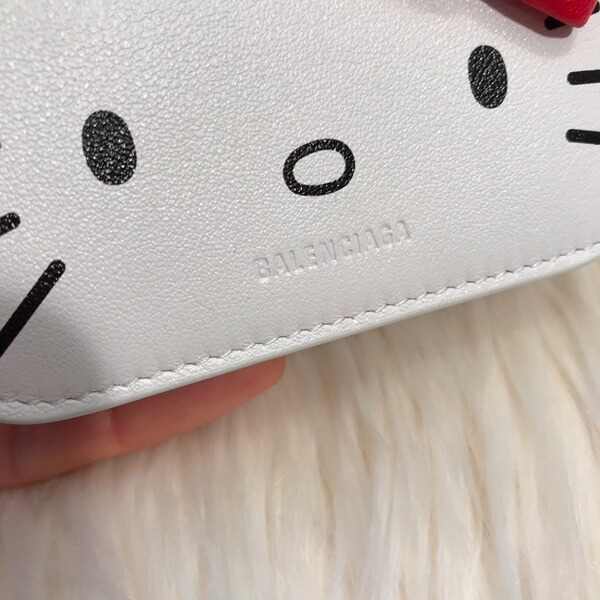 2020春夏コレクション【新作】BALENCIAGA×HELLO KITTY バレンシアガコピー財布 ハローキティモチーフ ミニウォレット【限定品】6190171CBQ35616