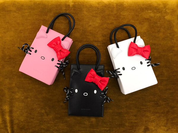 2020年人気新作 BALENCIAGA バレンシアガコピー Phone Holder Hello Kitty 電話ホルダー 6190431CBP31000