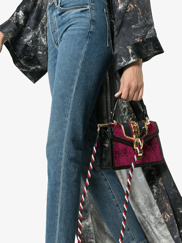 【2020年春夏新作大人気】グッチ偽物 GUCCI Sylvie ミニショルダーバッグ