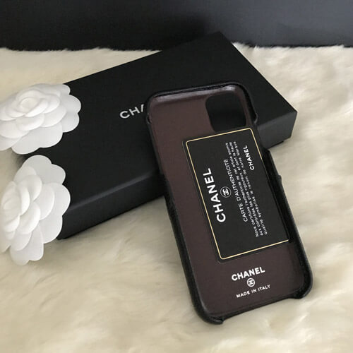 シャネル iphoneケース コピー CHANEL★待望の20SS新作♪iPhone 11 case カラバリ有 すぐ届く