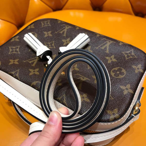 Louis vuitton ルイヴィトンスーパーコピー サントンジュ モノグラム フリンジ M43559