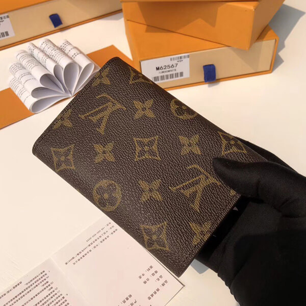 LOUIS VUITTON ルイヴィトン ミニ財布 コピー モノグラムフラワー＆バッドロック フラップ  M62578