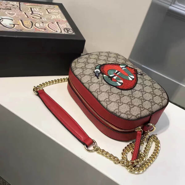 最新作!GUCCI グッチ ショルダーバッグ コピー チェーンショルダーGGキャンバス刺繍ヘビ花 409535