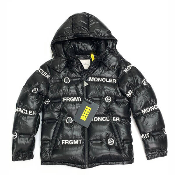 モンクレール 偽物 MONCLER FRAGMENT MAYCONNE モノグラム ダウンジャケット 09U1A5064068950999