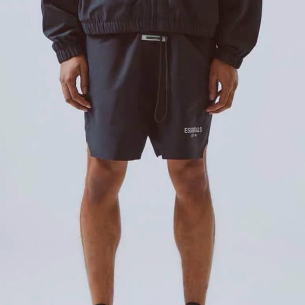 【大人気】【Fear Of God】偽物Essentials Nylon Active Shorts アクティブショーツ 33900