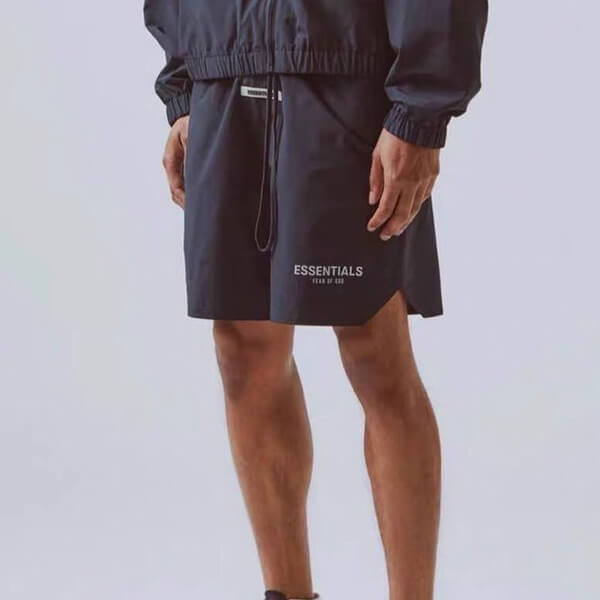 【大人気】【Fear Of God】偽物Essentials Nylon Active Shorts アクティブショーツ 33900